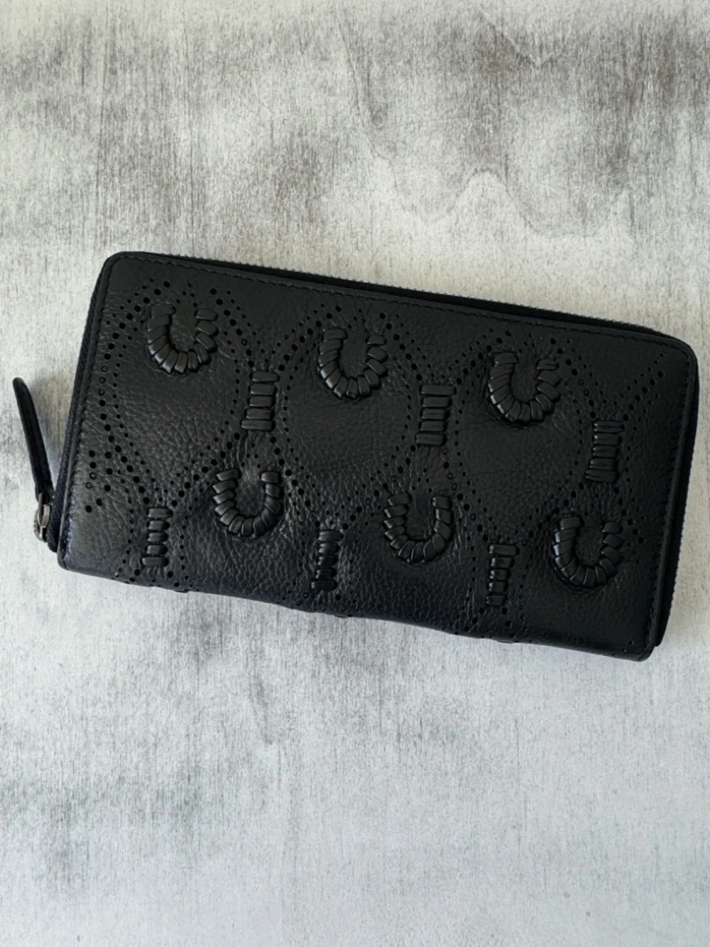 Vilenca Holland Leather Large Zip Around Peacock Stitch Wallet Black